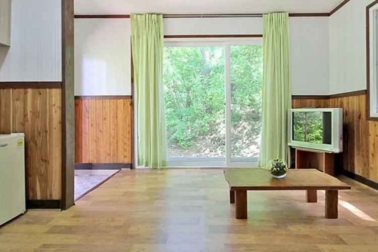 Yangyang Forest Home Pension