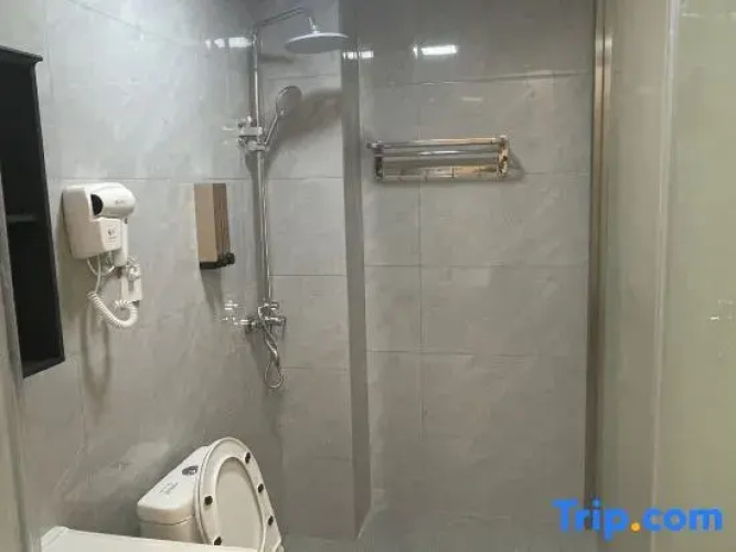 Taoyuanli Hotel