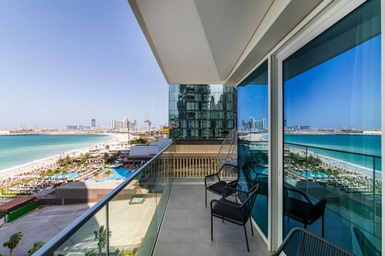 2 Bedrooms Apartment with balcony and with sea view