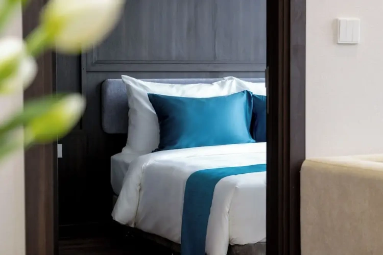 2 Bedrooms Premier Apartment with city view