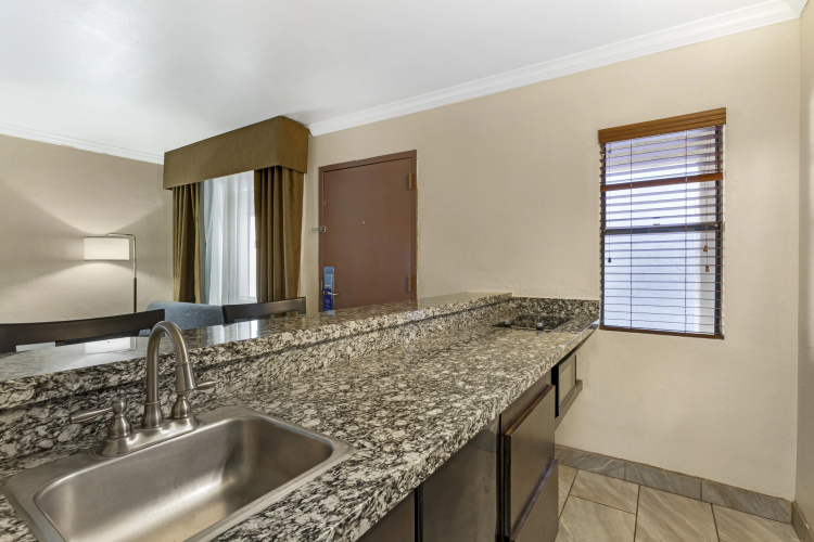 Best Western InnSuites Tucson Foothills Hotel & Suites photo 31