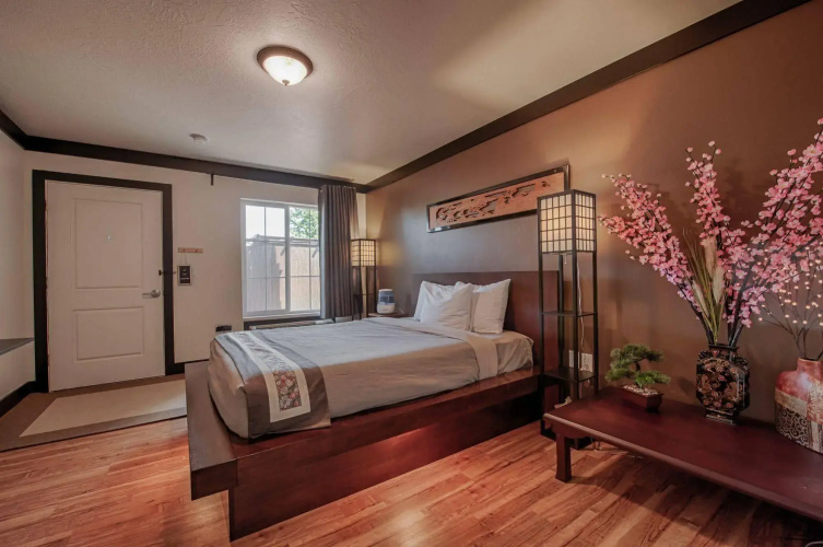 Tao's Inn