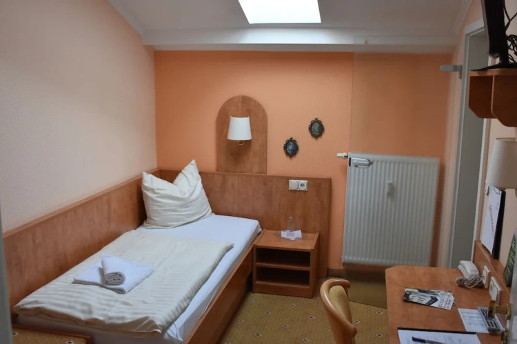 Standard Single room