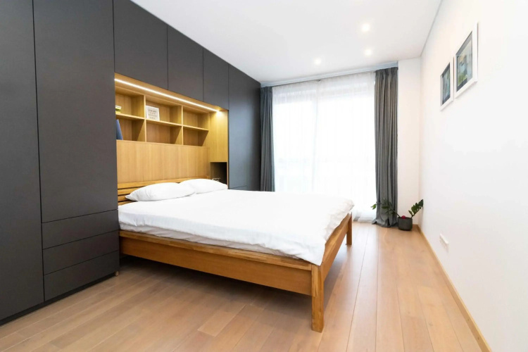 Center Apt, Covered Parking, Balcony, By Cohost