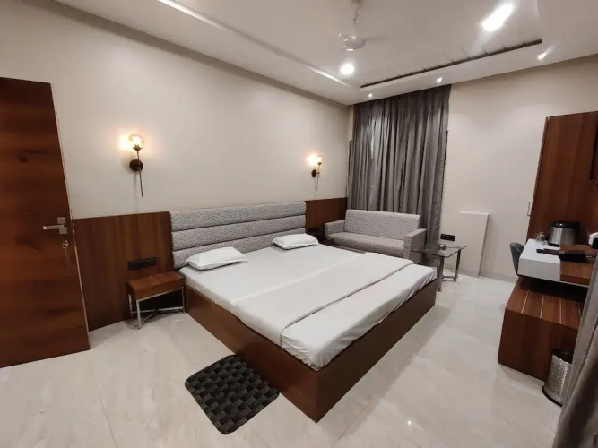 hotel utkarsh