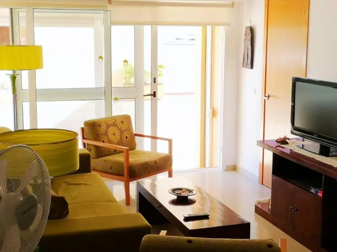 2 Bedrooms Apartment