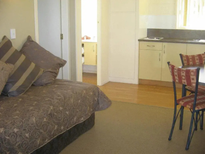 Shortland Court Motel