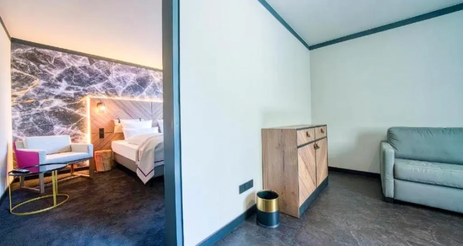 Double Suite