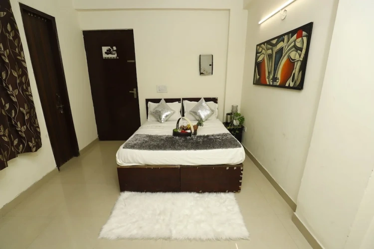 Deluxe Apartment
