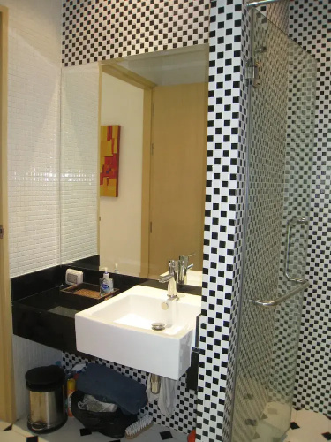 Modern and Cozy 1BR-APT by PIPS