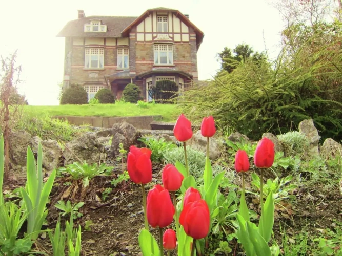 Cottage with balcony