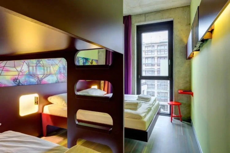 Standard Quadruple room