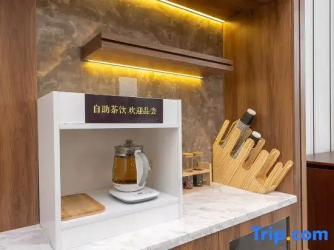 Vienna International Hotel (Guangdong Luoding Xicheng Duhui)