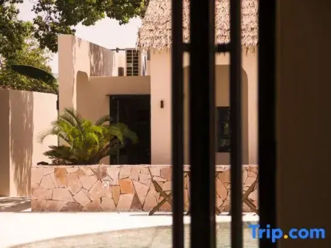 Timeles* resort Hotel