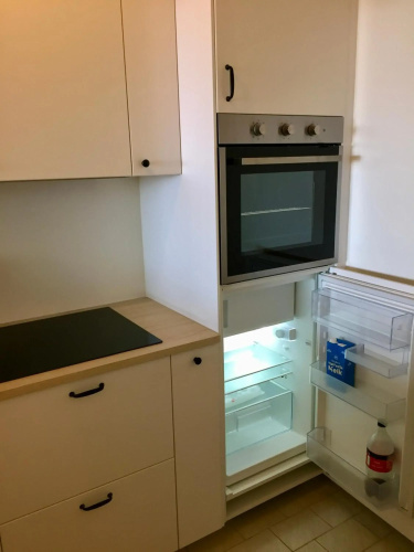 Rustig appartement met zeezicht dicht bij het centrum