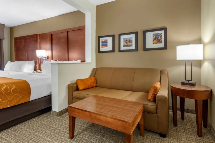 Quadruple Suite