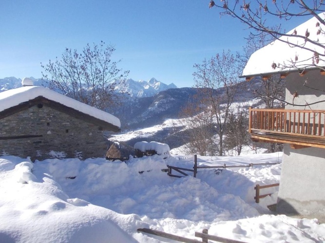 3 Bedrooms Chalet