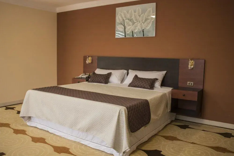 Hotel Pairumani