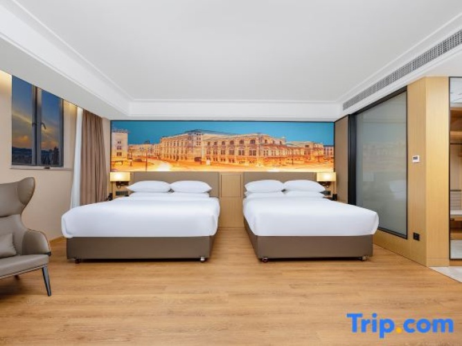 Deluxe Family Suite