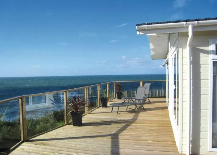 2 Bedrooms Cottage