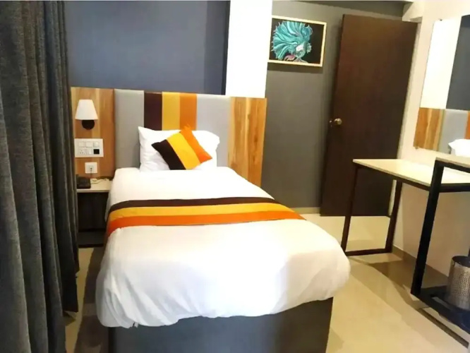 Elita Rooms