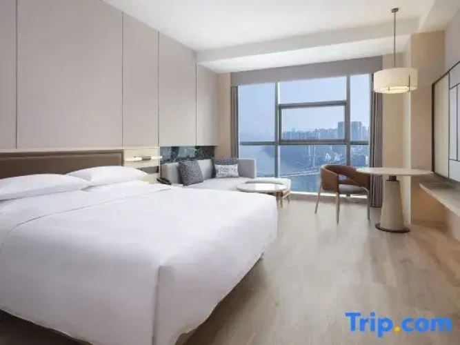 Suite with river view