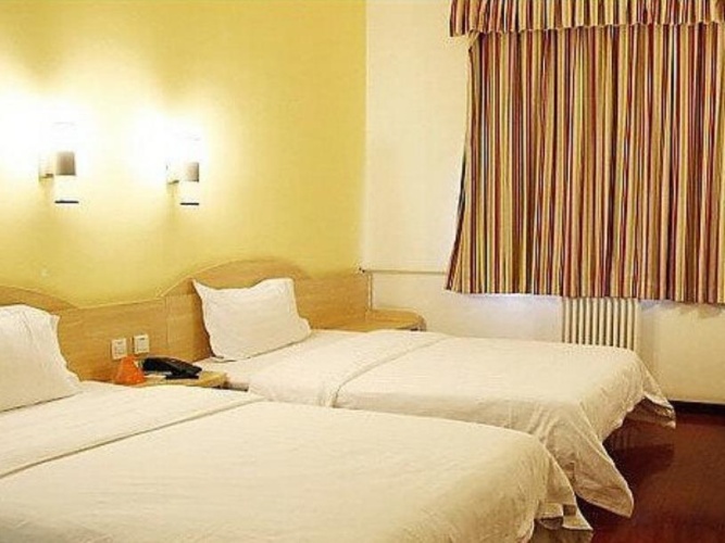 Standard Double room with city view