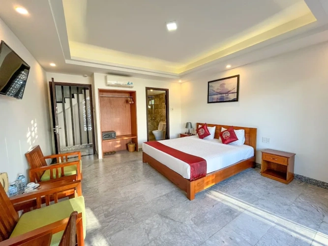Deluxe Double room with balcony and with garden view