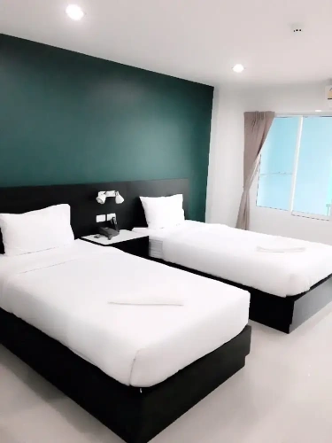 Standard Twin room with balcony