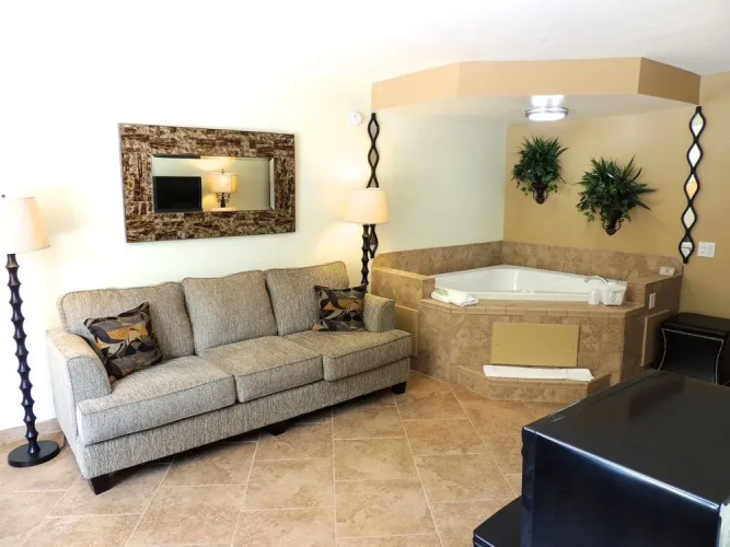 Carmel Inn & Suites