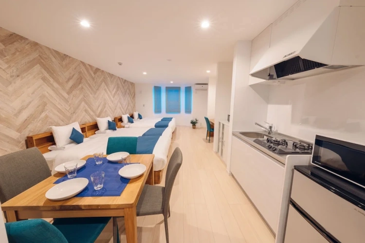 Standard Quadruple Family room