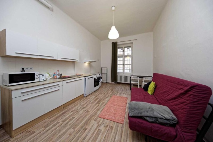3 Bedrooms Apartment