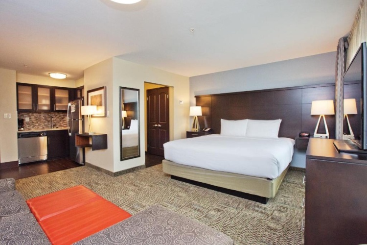 1 Bedroom Double Suite