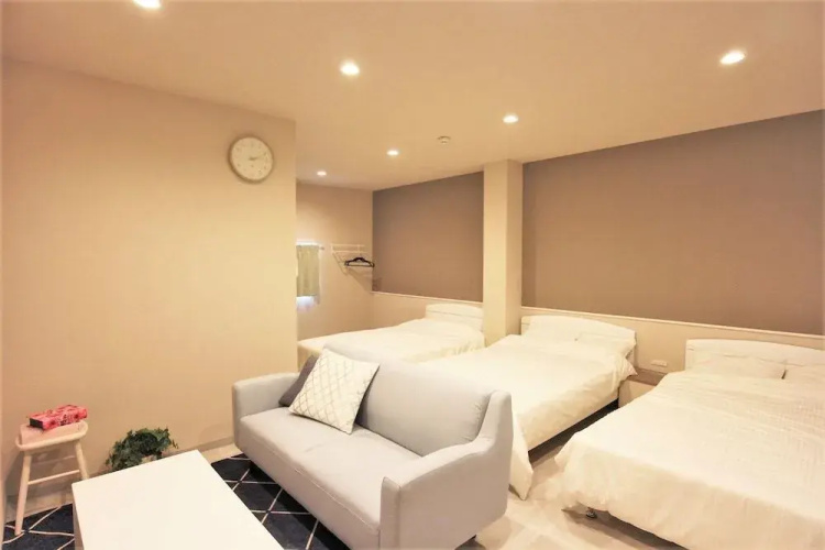 Sekai Hotel Hanare