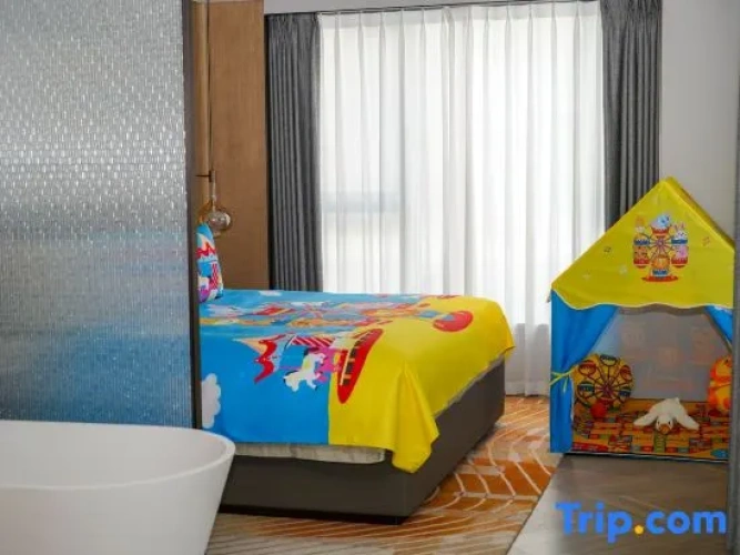 Deluxe Family Suite