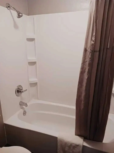 Hotel 465 by Regency Inn & Suites