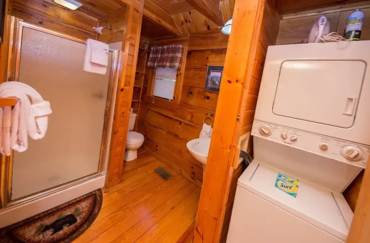 Secluded Escape - One Bedroom Cabin