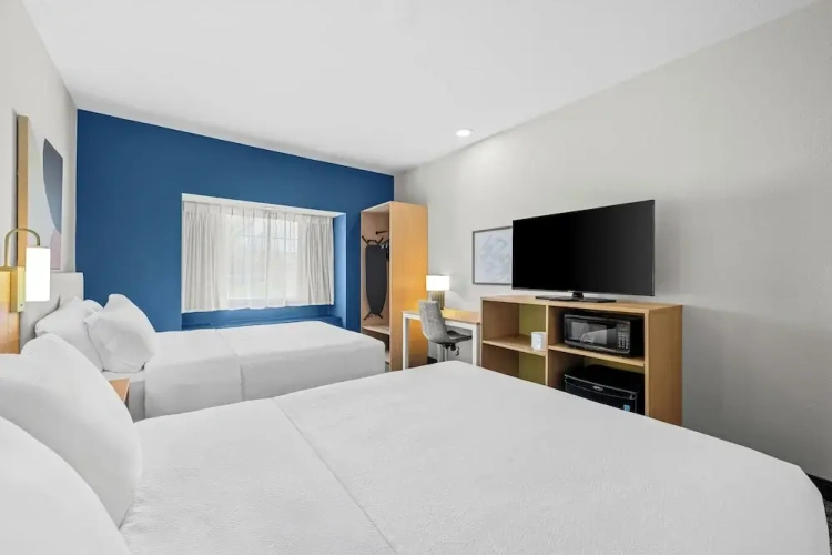 Quadruple Suite