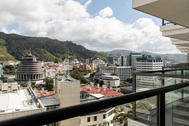 Standard Double room with city view