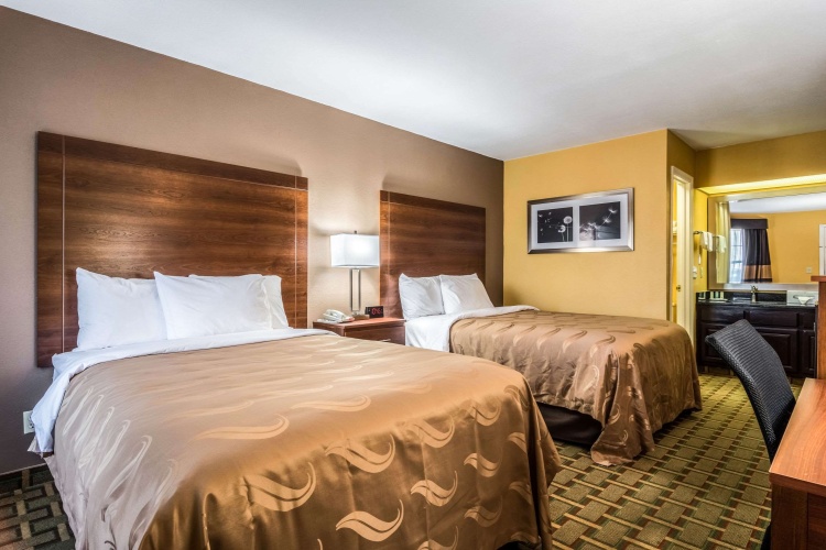 Standard Quadruple room