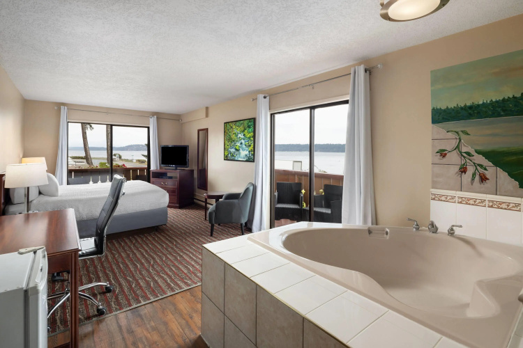 Ramada by Wyndham Campbell River photo 7