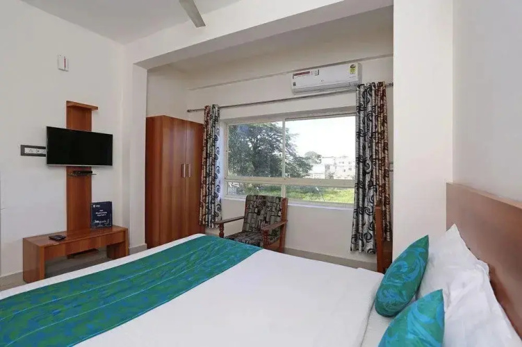 Hotel Le Comforts By OYO Rooms