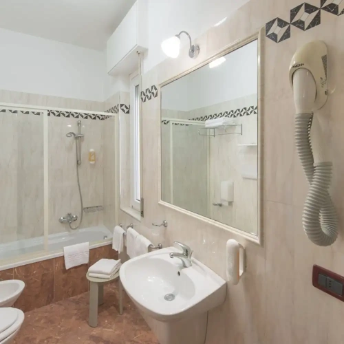 1 Bedroom Standard Quadruple room