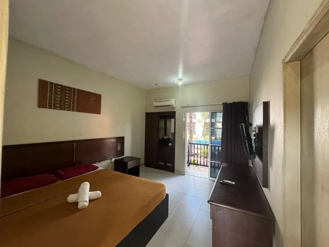Economy Double room with balcony and with pool view