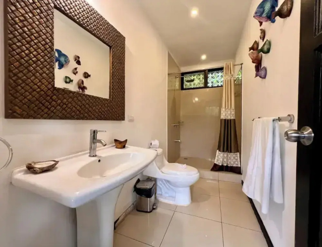 Beautiful private villa w private pool