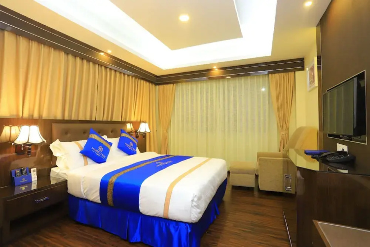Palette - Shangrila Blu Hotel