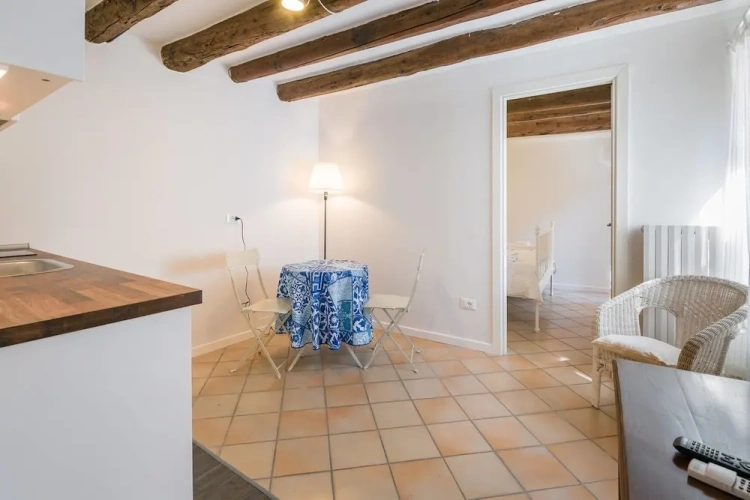 1 Bedroom Apartment