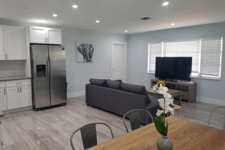 2 Bedrooms Cottage