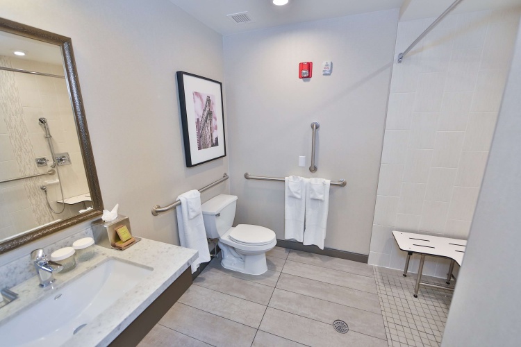 DoubleTree by Hilton Hotel Atlanta - Alpharetta photo 11