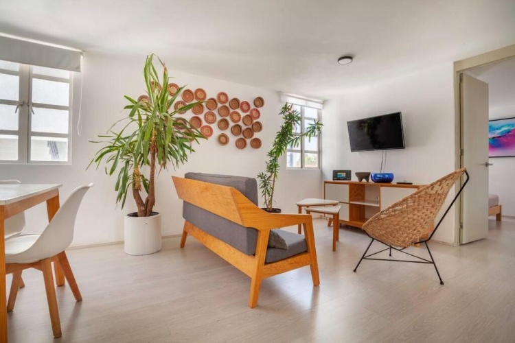 2 Bedrooms Apartment